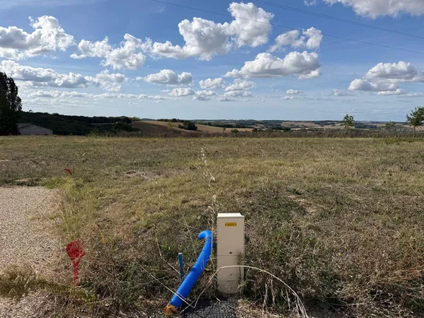 Terrain 1141 m²