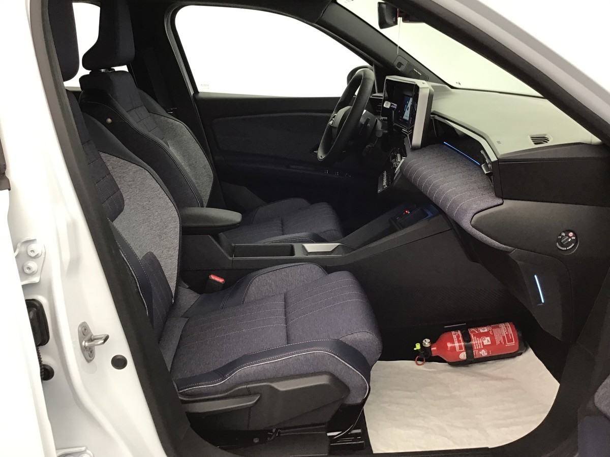 Renault R4 — photo 6