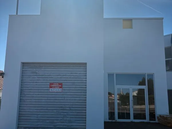 Local a louer - forte visibilite