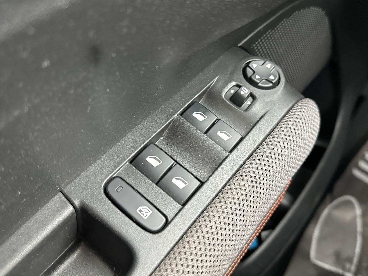 Citroën C3 Aircross puretech 130 s&s eat6 shine — photo 15