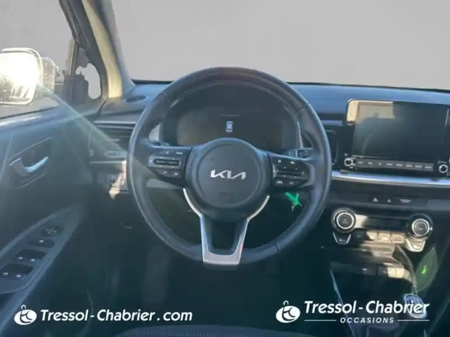 Kia Stonic 1.0 t-gdi 100 ch bvm6 active — photo 12