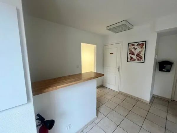 Local 49 m²