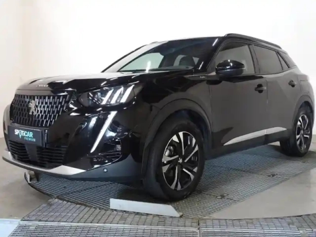 Peugeot 2008 1.2 puretech 130ch s&amp;s gt eat8 — photo 1