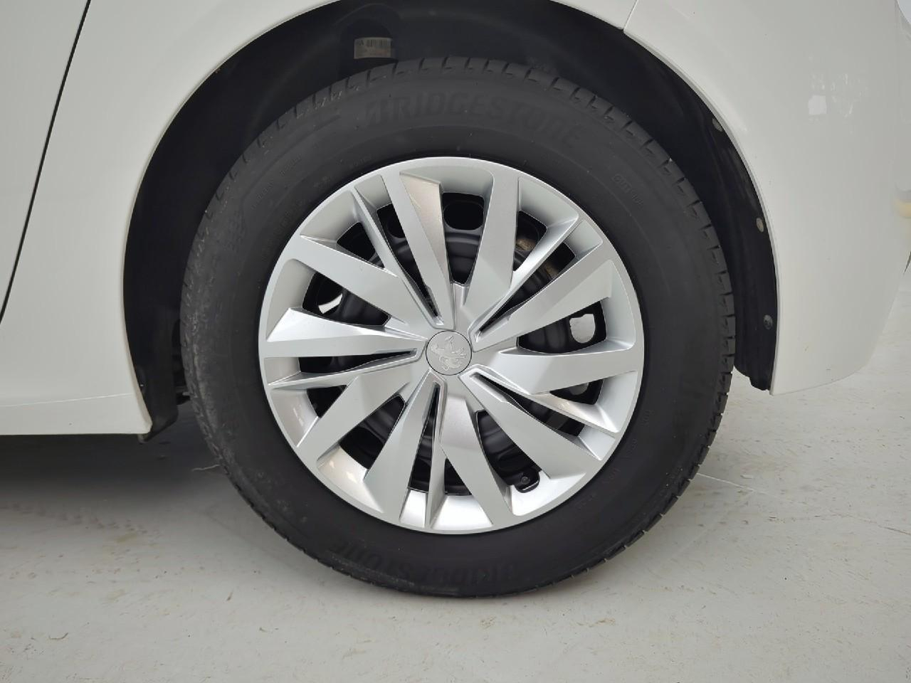 Peugeot 208 bluehdi 100 s&s bvm6 active — photo 11