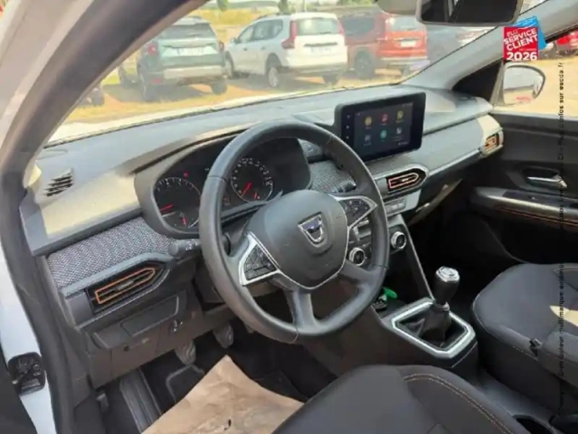 Dacia Sandero 1.0 tce 90ch stepway confort -22 — photo 15