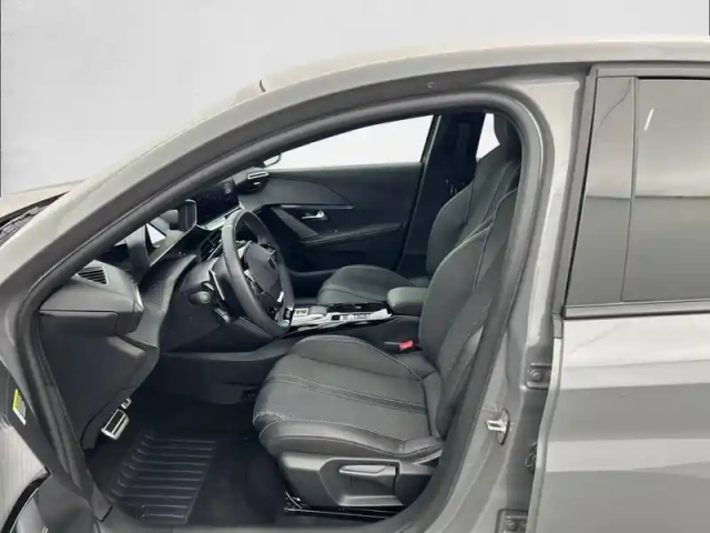 Peugeot 208 hybrid 145 ch e-dcs6 — photo 11