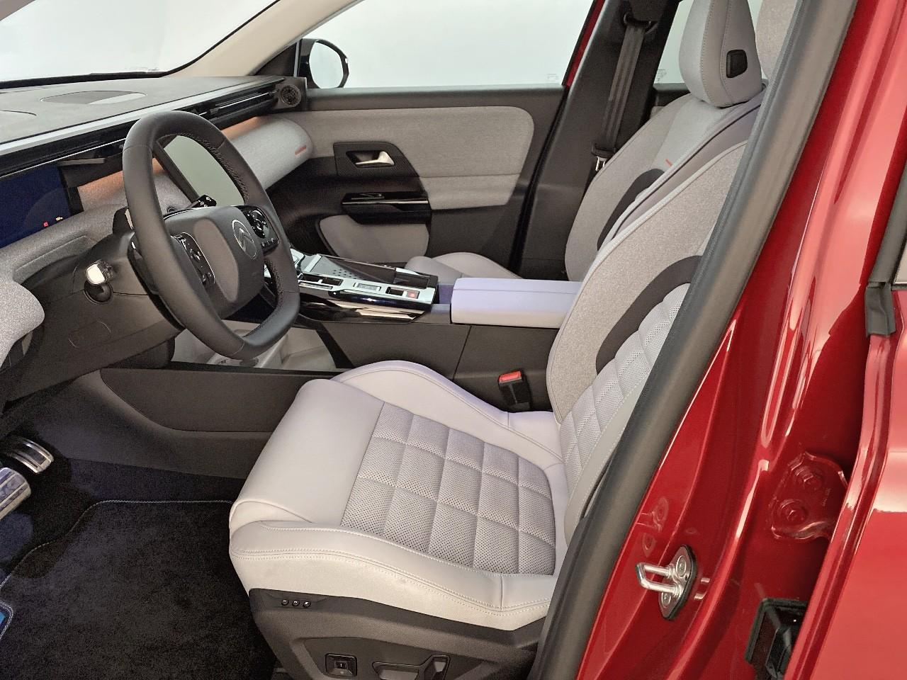 Citroën C5 Aircross hybride 145 ch e-dcs6 max — photo 9