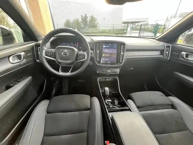 Volvo Xc40 b3 163 ch dct7 — photo 13