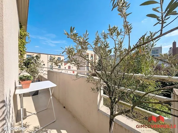 Appartement 4 pièces 98 m²