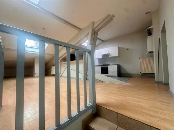 Appartement 4 pièces - 93 M² - Quai PAJOT - Vienne -