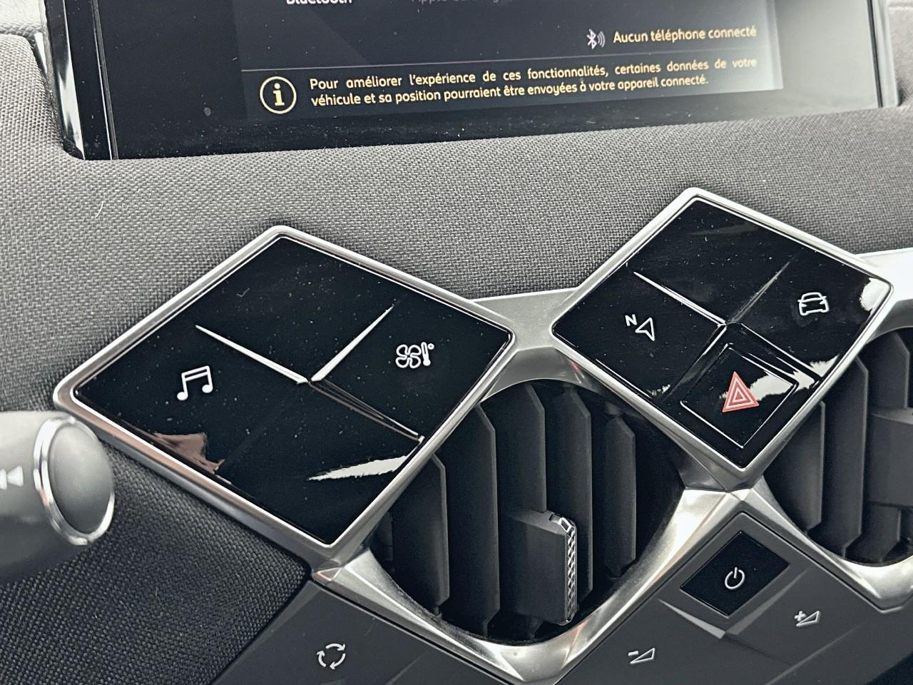 Ds Ds 3 crossback puretech 130 eat8 montmartre — photo 27