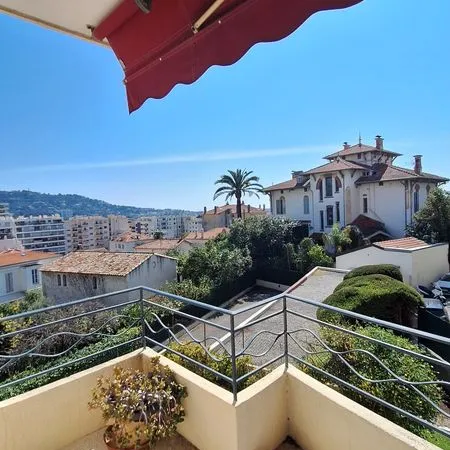 Exclusivité - Petit Juas - Appartement 3 pièces terrasse -