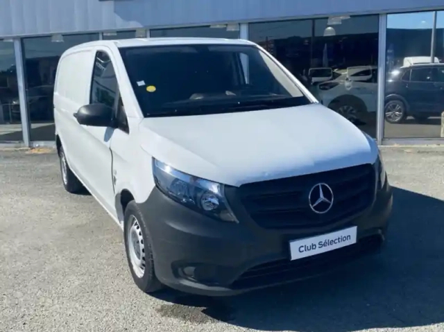 Mercedes Vito fourgon fg 111 cdi compact e6 — photo 12