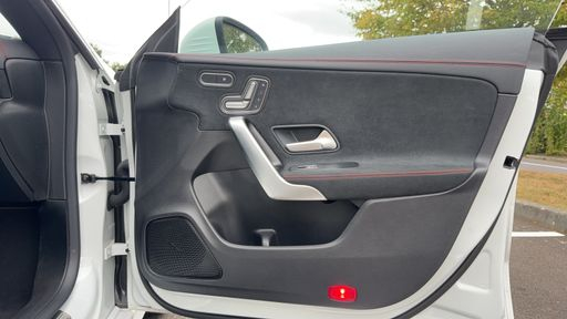 Mercedes Classe CLA Coupe 250e 218 8G-DCT - AMG Line – 2024 – 40387 km – Hybride rechargeable – Boîte Robotisée — photo 28