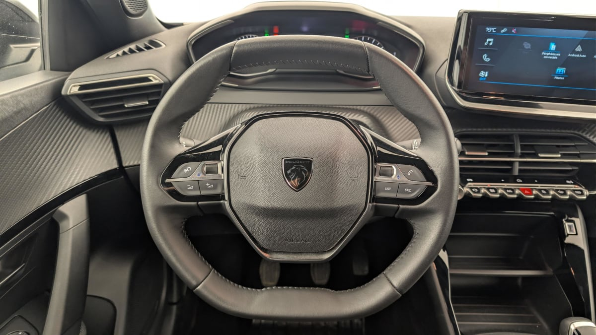 Peugeot 2008 — photo 14