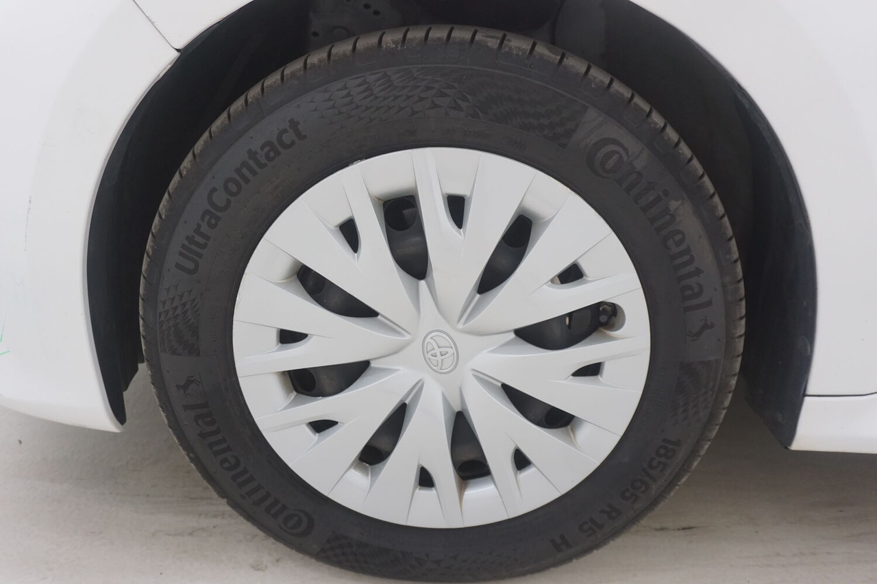 Toyota Yaris 4 — photo 18