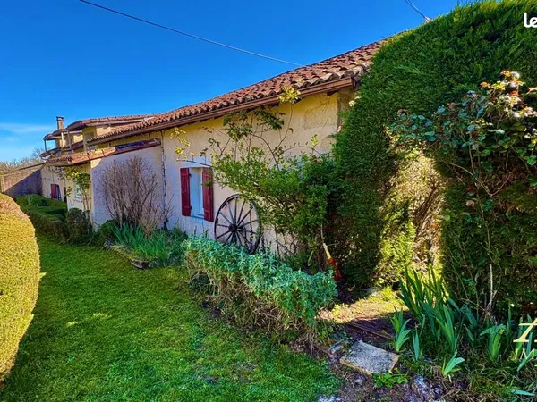 Propriété 7 pièces 182 m²
