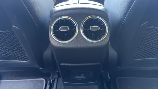 Mercedes Classe CLA 200 d 150 8G-TRONIC - AMG Line – 2022 – 109051 km – Diesel – Boîte Automatique — photo 8
