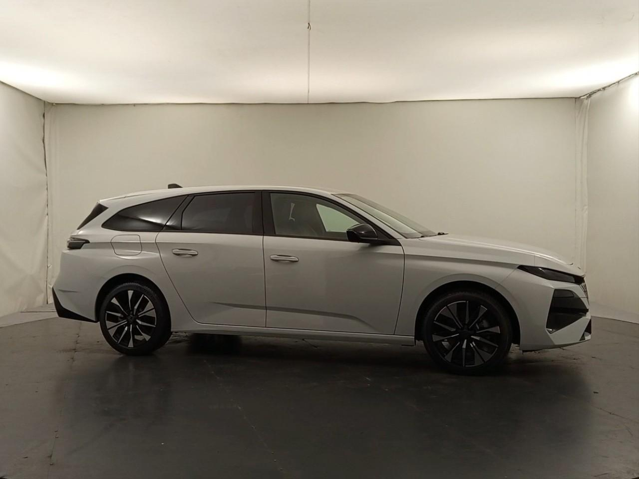 Peugeot 308 sw hybrid 145 e-dcs6 allure — photo 6