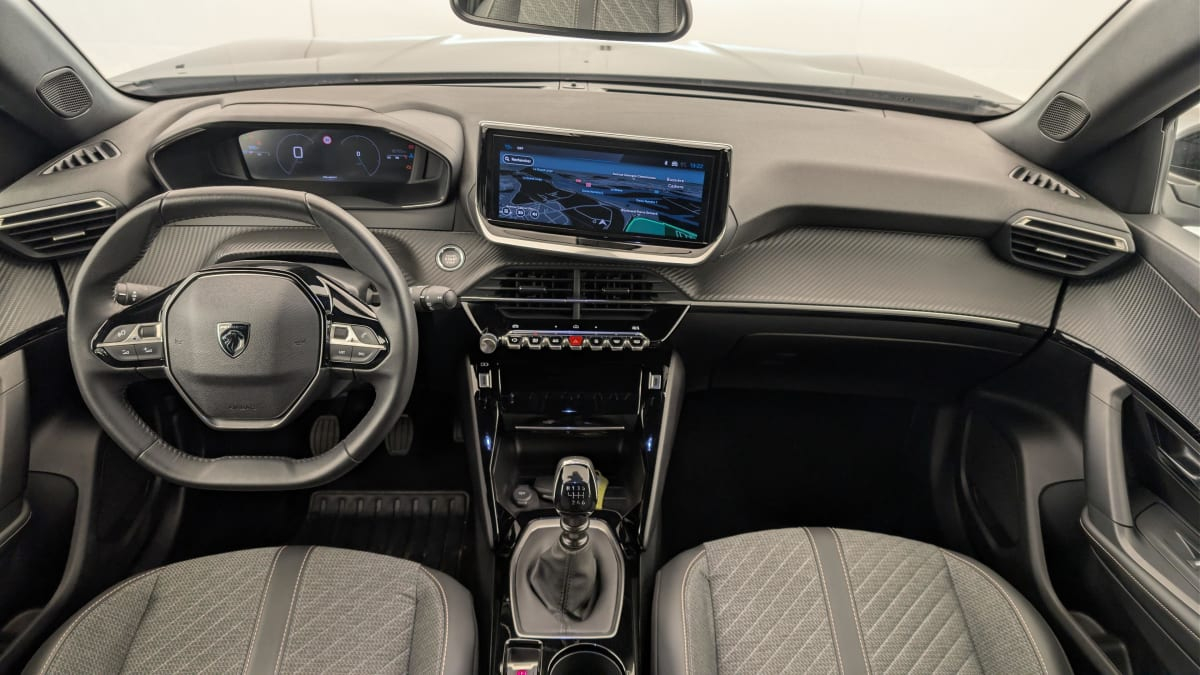 Peugeot 2008 — photo 13