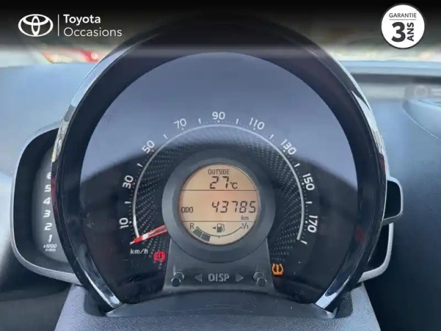 Toyota Aygo 1.0 vvt-i 72ch x-play 5p my19 — photo 6