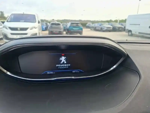 Peugeot 3008 bluehdi 130ch s&amp;s eat8 — photo 10