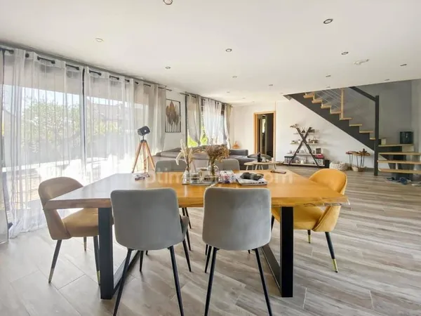 Maison 6 pièces 173 m²