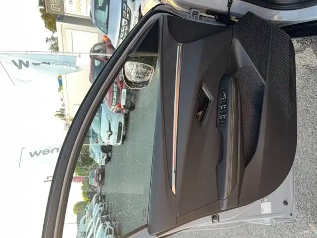Renault Megane e-tech ev60 220 ch optimum charge — photo 31