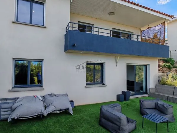 Villa 5 pièces 143 m²