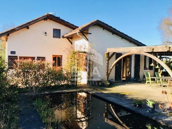 Maison à vendre à Castelneau-Rivière-Basse ? 151 m² avec grand terrain et vue dégagé.