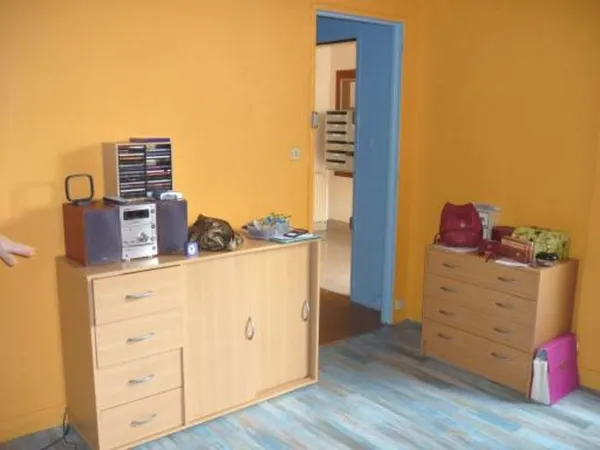 BEAU STUDIO MEUBLé 18 M2 MONTREUIL LIGNE 9
