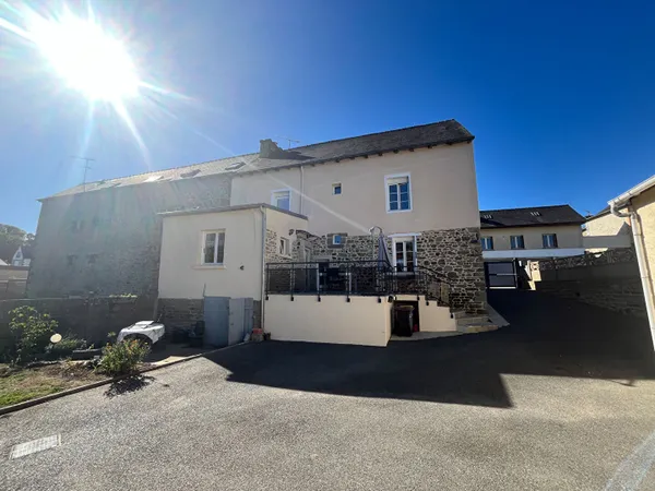 Charmante maison avec vie de plain pied à vendre à Merdrignac