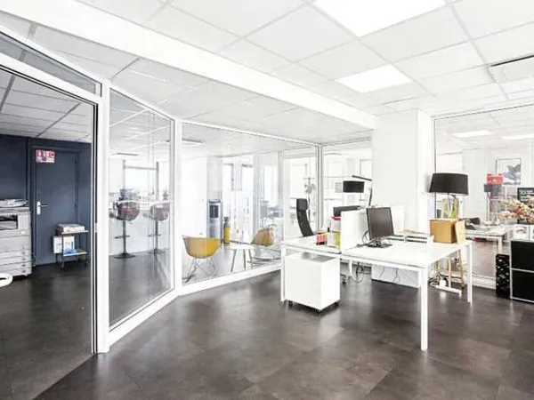 Bureaux 360 m²