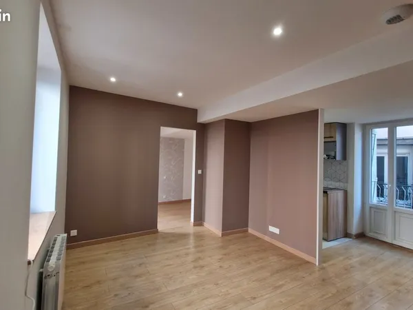 Loue maison de bourg Romagnat