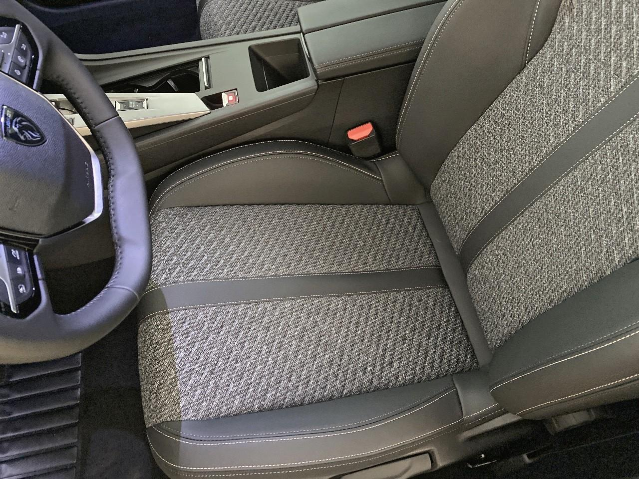 Peugeot 308 sw hybrid 145 e-dcs6 allure — photo 9