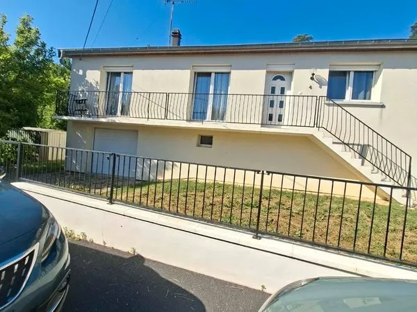 Pavillon individuel 6 pièces 120m2 habitable superficie totale avec terrain clos de 800m2