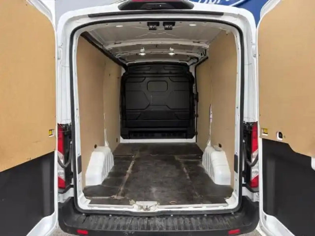 Ford Transit 2t fg t350 l2h2 2.0 ecoblue 170ch s&amp;s trend business bva — photo 12