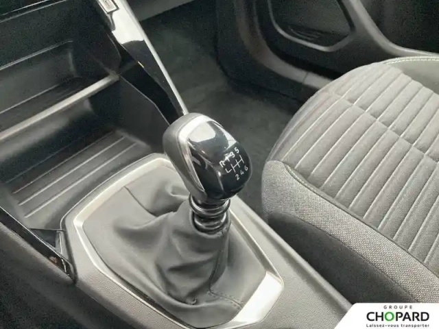 Peugeot 2008 puretech 100 s&amp;s bvm6 — photo 19