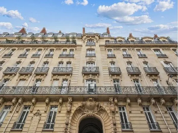 Bureaux 147 m²