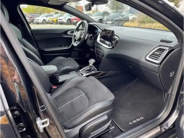 Kia Ceed gt line premium 1.5 140 ch dct7 — photo 16