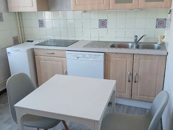 F3, cave, garage, parking 640e CC