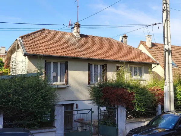 Maison de 64 m2 sur 478 m2 de terrain avec sous sol et ateli