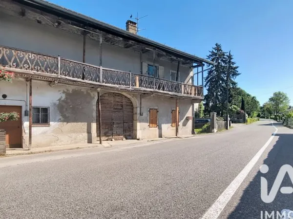 Maison 4 pièces 259 m²