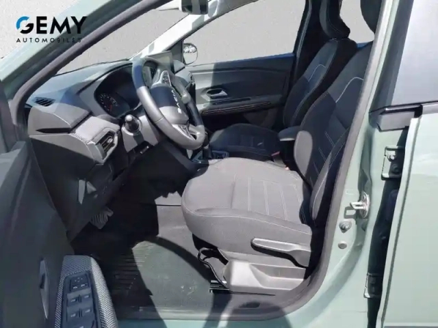 Dacia Sandero tce 90 cvt — photo 9