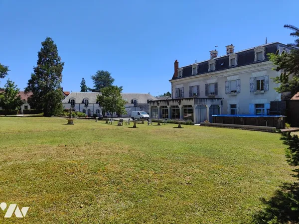 Maison 16 pièces 550 m²