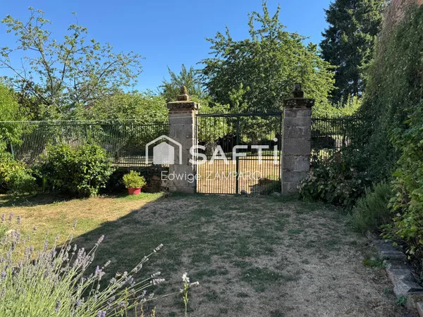 Charme et potentiel pour cette maison de famille !