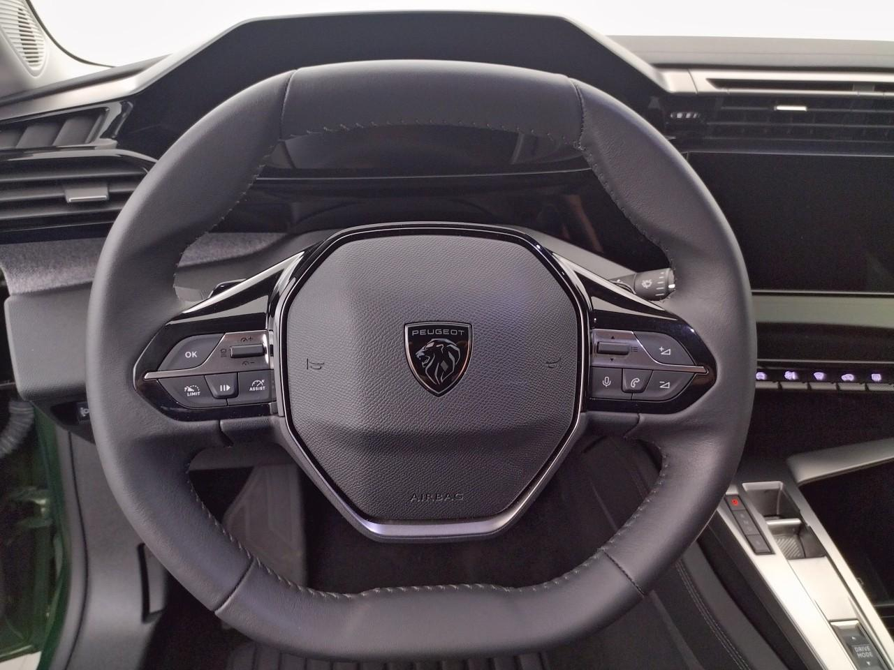 Peugeot 308 phev 180 e-eat8 allure pack — photo 19