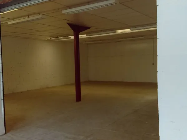 Entrepôt de stockage 120 M2