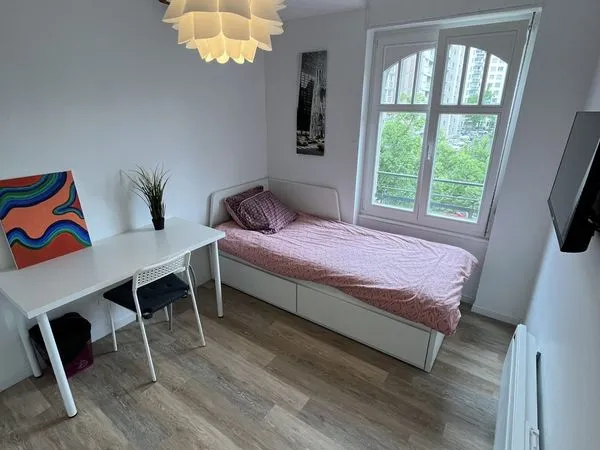 Studio 1 pièce 13 m²