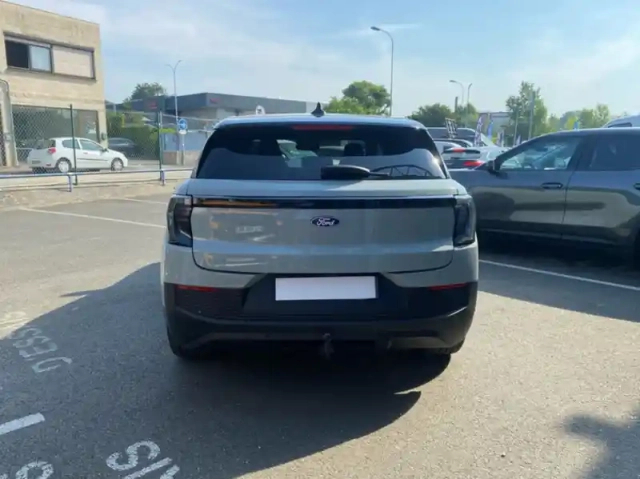 Ford Explorer 286ch extended range 79kwh pack collection rwd — photo 25